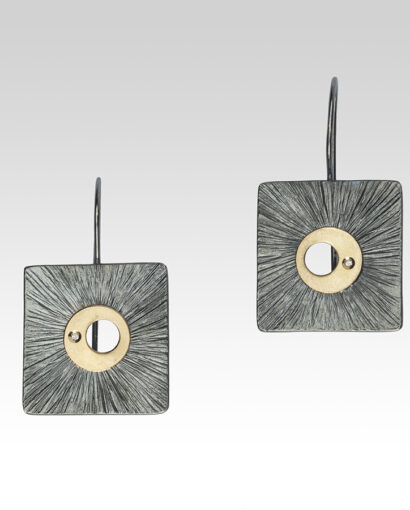 Square and circle earrings with diamond Contemporary Diamond